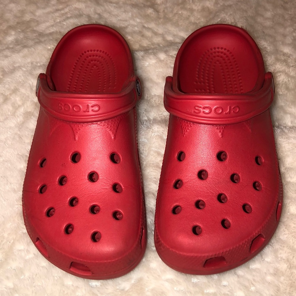 Red crocs